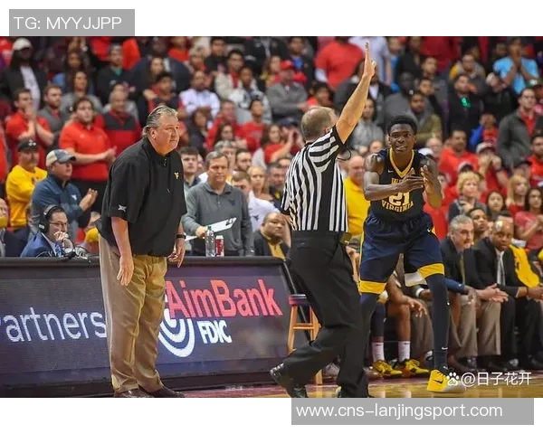 热火与雷霆总决赛第三场激战回顾球星对决引发的精彩瞬间分析 热火与雷霆总决赛第三场激战回顾球星对决引发的精彩瞬间分析